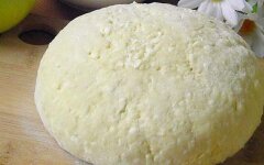 Творожное тесто на молоке для пирога