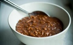 Шоколадная рисовая каша на молоке
