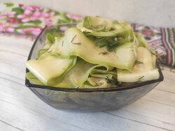 Закуска из молодых кабачков в соево-медовом маринаде
