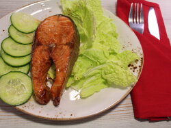 Стейк из лосося в соевом соусе