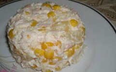 Салат с ананасом, кукурузой и курицей