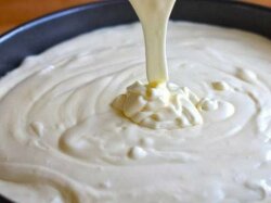 Белая глазурь из сливочного масла и сахарной пудры