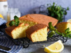 Пряный кекс с цедрой мандарина