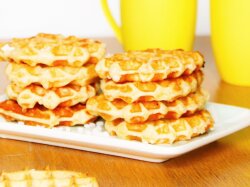 Ванильные льежские вафли на свежих дрожжах