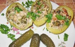Картофельные лодочки с куриной начинкой