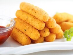 Творожно-сырные палочки с чесноком