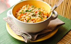 Перловка с баклажаном и перцем