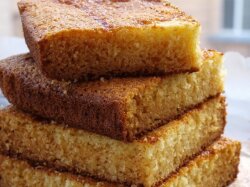 Банановый манник на йогурте в мультиварке