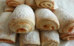 Печенье с повидлом на сметане