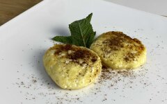 Нежные сырники из творога с ванилином в духовке