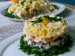 Салат Орландо с говяжьим языком и грибами