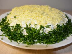 Слоеный салат «Сырное облако»