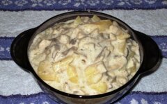 Вешенки с картофелем в сметане с сыром