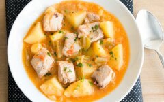 Картофель с рыбным филе в мультиварке