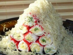 Холодная закуска из крабовых палочек с сыром