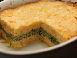 Картофельно-морковная запеканка с курицей и зеленью