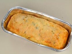 Дрожжевой пирог с любимой рыбой и рисом