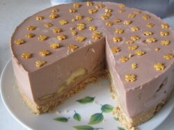 Торт с бананово-шоколадным суфле без выпечки