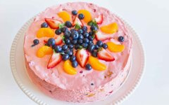 Торт из зефира и фруктов со сливочным кремом