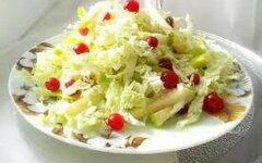 Салат из репы и ягод с медом