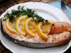 Лосось под чесночно-лимонным маринадом