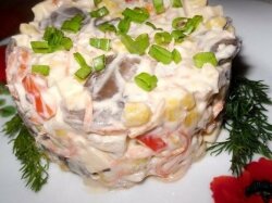 Салат «Мозаика» с шампиньонами