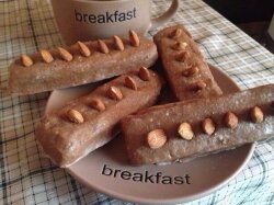 Шоколадные протеиновые батончики с миндалем