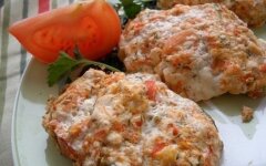 Куриные паровые котлеты под лимонным соусом