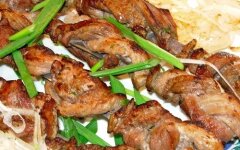 Сочный шашлык из трех видов мяса