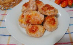 Мясные биточки с сыром на молоке