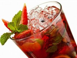 Гранатовый «Мохито» с лаймом