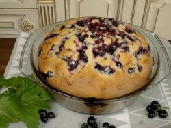 Смородиновый пирог на сыворотке