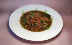 Чечевичный суп с куриной печенью