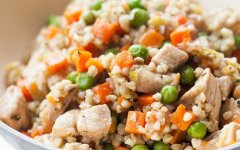 Перловка с говядиной, грибами и овощами