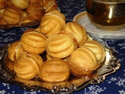 Орешки со сгущенкой и орехами как в детстве