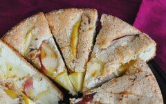 Вегетарианская шарлотка на кокосовом молоке
