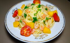 Паста с тыквой и креветками