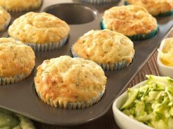 Кабачковые корзинки с курицей и сыром