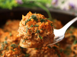 Мясные тефтели с кабачком и рисом