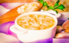 Куриный сливочный суп с чечевичной крупой