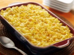 Омлет с макаронами под сыром