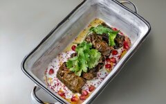 Долма из виноградных листьев