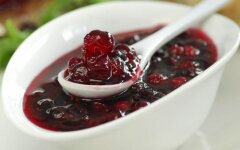 Клюквенно-брусничный соус с мускатным орехом