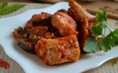 Чахохбили с баклажанами и болгарским перцем