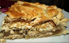 Курник с курицей, грибами и картофельным пюре