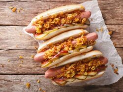 Датский хот-дог с копчеными сосисками