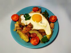 Жаркое из говядины с картошкой Грёстль по-тирольски