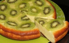 Запеканка с творогом и киви в мультиварке