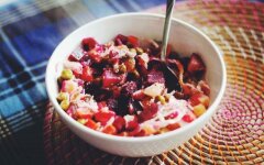 Заправка для винегрета с томатной пастой и горчицей