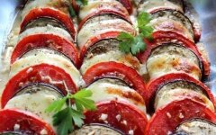 Запеченные овощи с сыром сулугуни в духовке